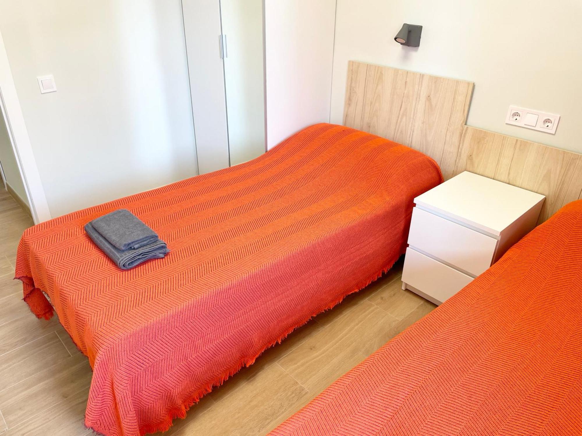 New Square Ibiza Apartment เบนิดอร์ม ภายนอก รูปภาพ